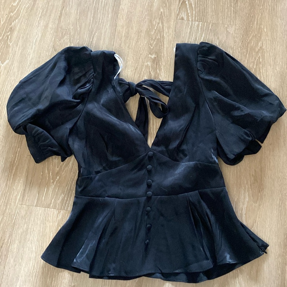 Lulus + black top